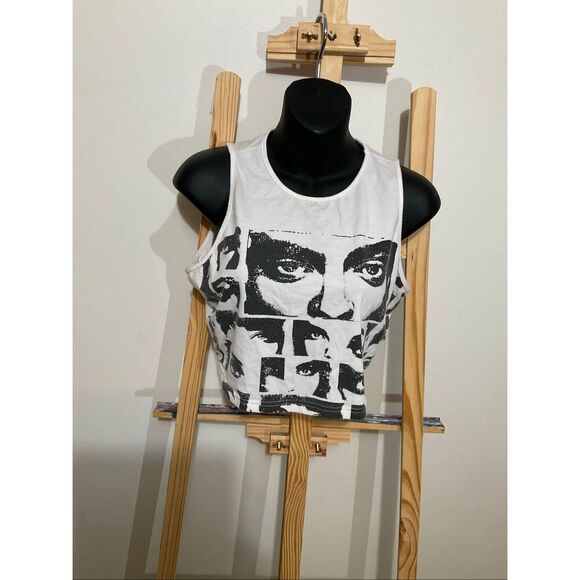 SHEIN Tops - SHEIN crop tank , graphic white shirt size xl